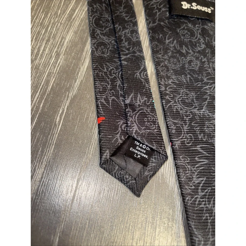DR. SEUSS THING 1 POLYESTER TIE NECKTIE‎ CLOSE-UP PHOTO DESIGN